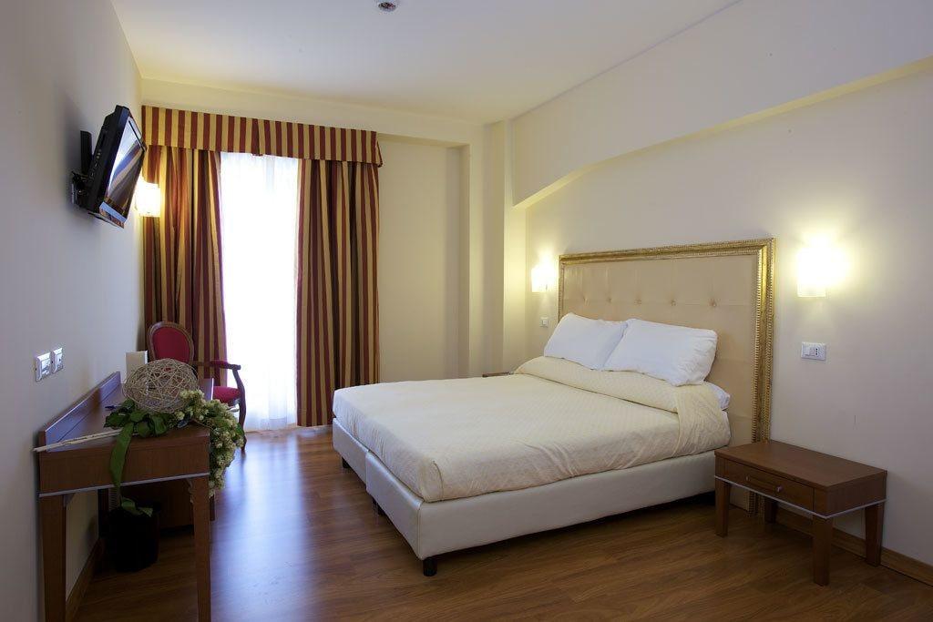 Giotto Hotel & Spa Assisi Exteriör bild