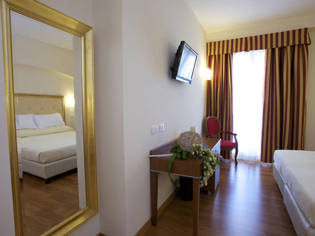 Giotto Hotel & Spa Assisi Rum bild