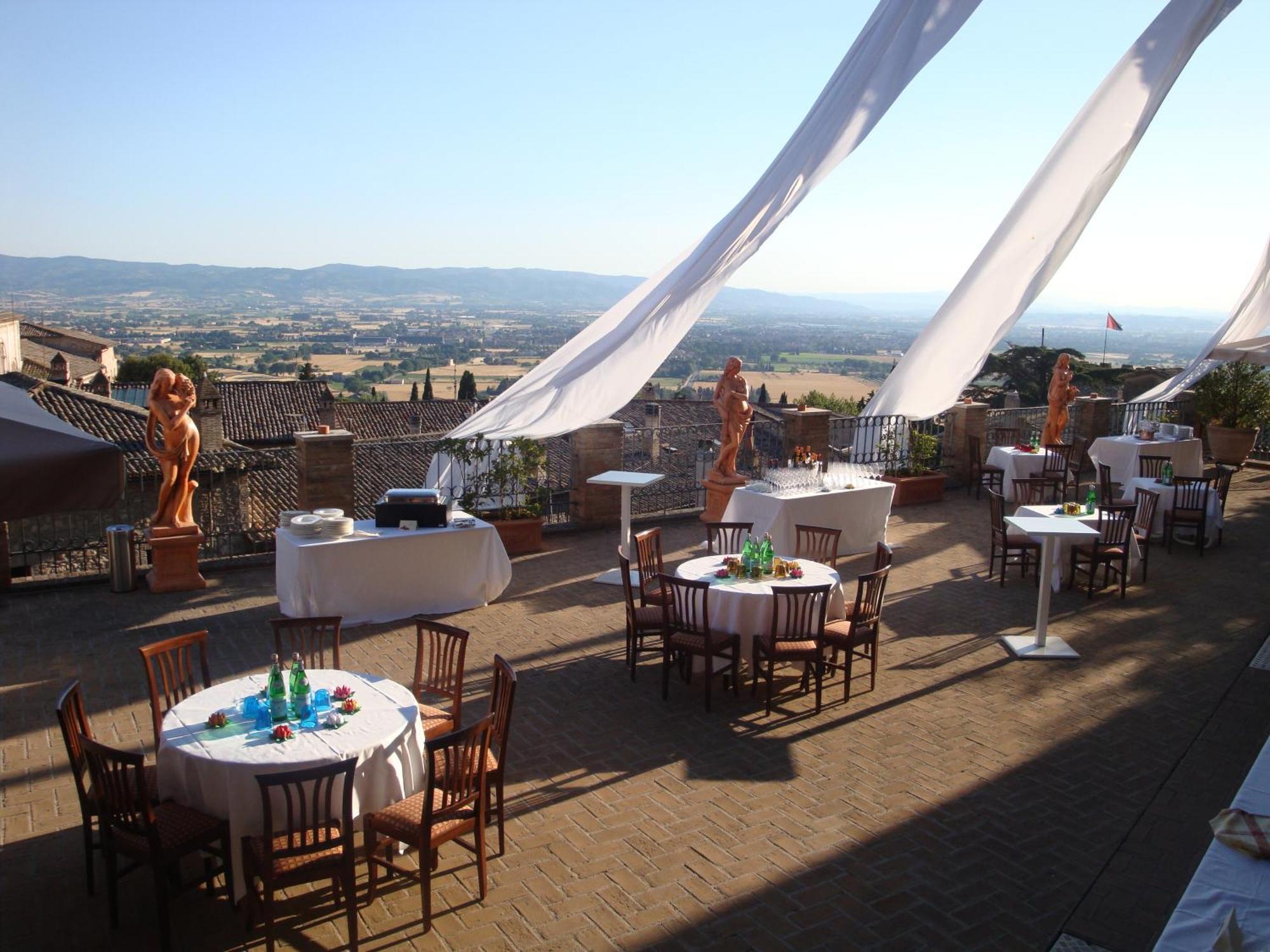 Giotto Hotel & Spa Assisi Exteriör bild