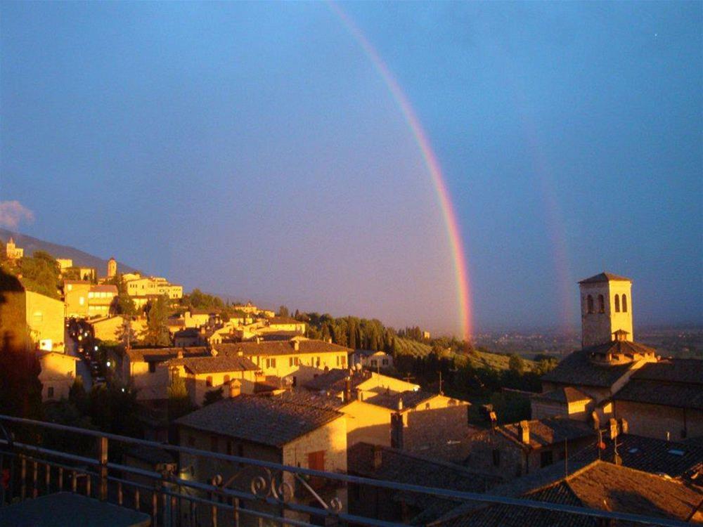 Giotto Hotel & Spa Assisi Exteriör bild